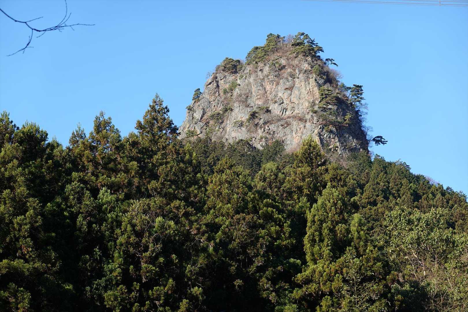 鍬柄岳登山口-鍬柄岳-大桁山-大桁山登山口-川後石峠 周回コースの写真