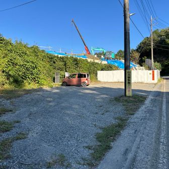 🅿️🐜❣️。。。。。
隣り山の登山口だが工事中で入れない😂💦