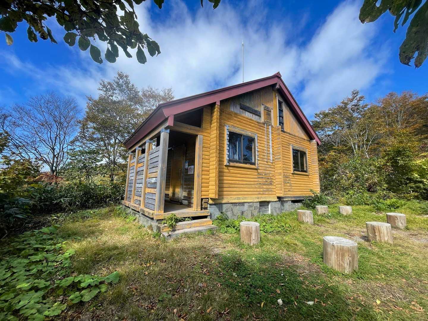 避難小屋到着
