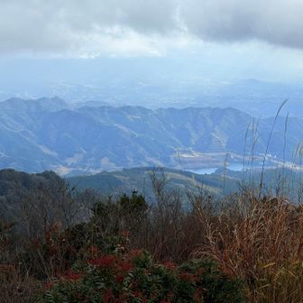 どこのダム湖かなぁ