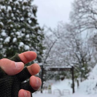 おつかれ山でしたᨒ🥶
指動かん🥶
上唇で何とか撮影📱😅

今日は知ってる方にたくさんお会い出来ました🥰
皆様明けましておめでとうございます🎍🎉
今年もよろしくお願いします🙇‍♂️💕