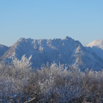 修業不足で山座同定出来ず