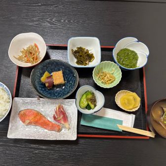 朝食ガッツリ食べて頑張ります。
