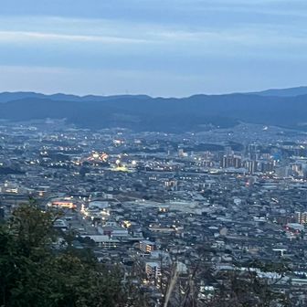 まだ篠栗方面も暗いままですね〜