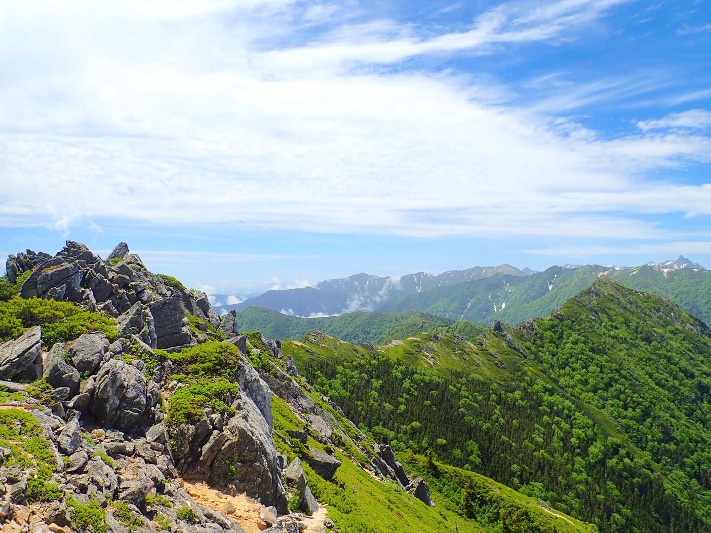 白沢登山口-大凪山-餓鬼岳 往復コースの写真
