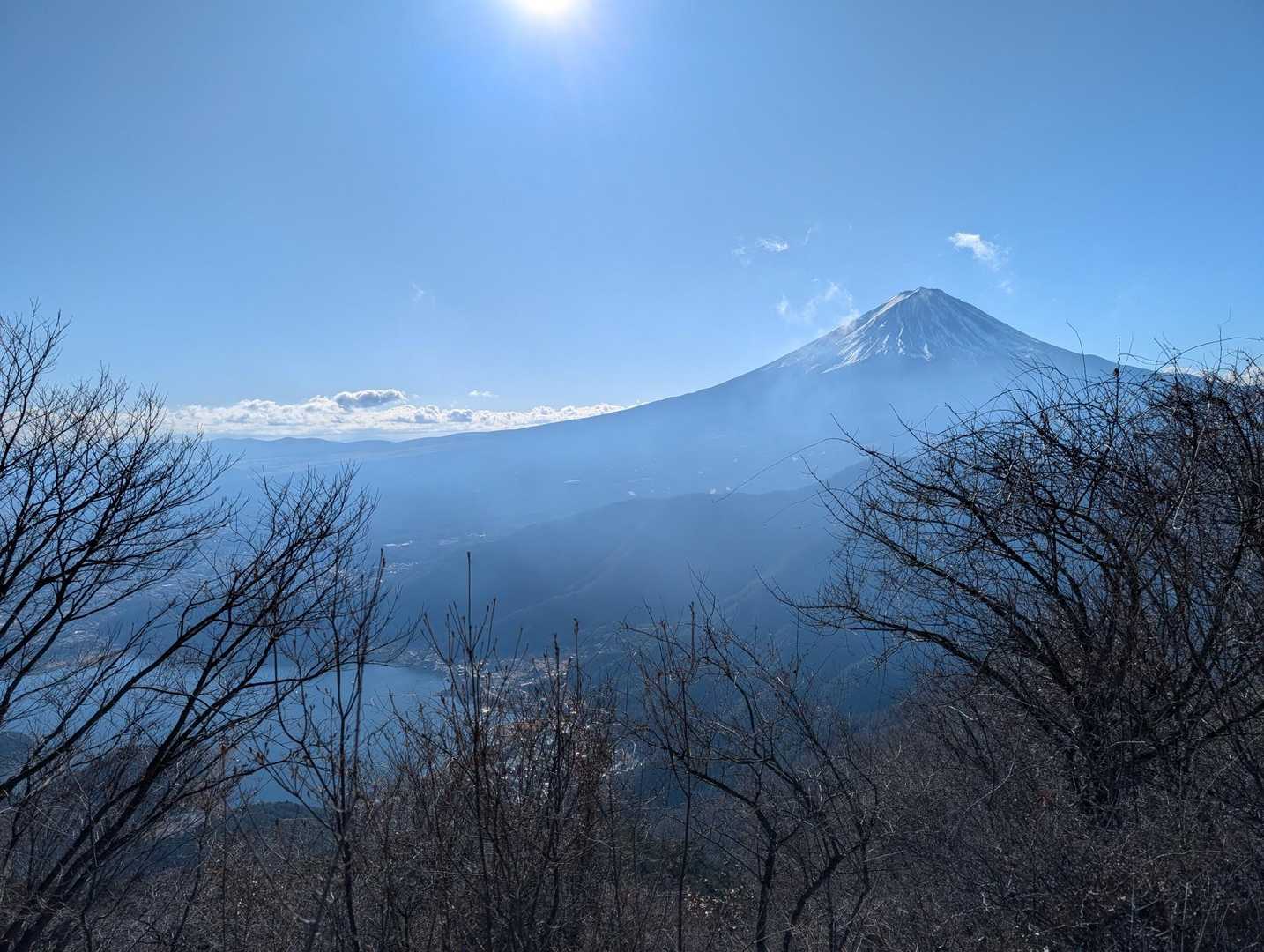 十二ヶ岳登山道入口-ミネ山-毛無山-十二ヶ岳-金山-鬼ヶ岳 縦走コースの写真