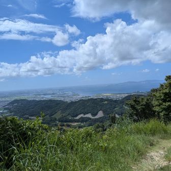 頂上からの眺め！
台風の影響か？風があります
