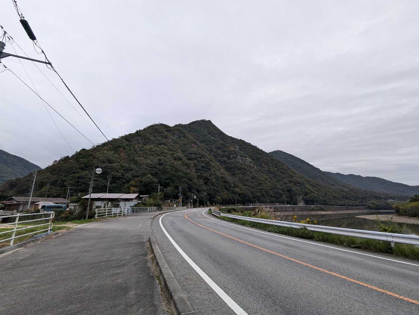山城のあった　天神山