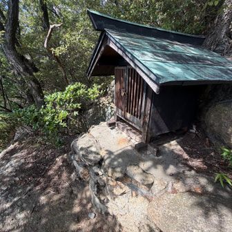 ヌデヒコ様の祠