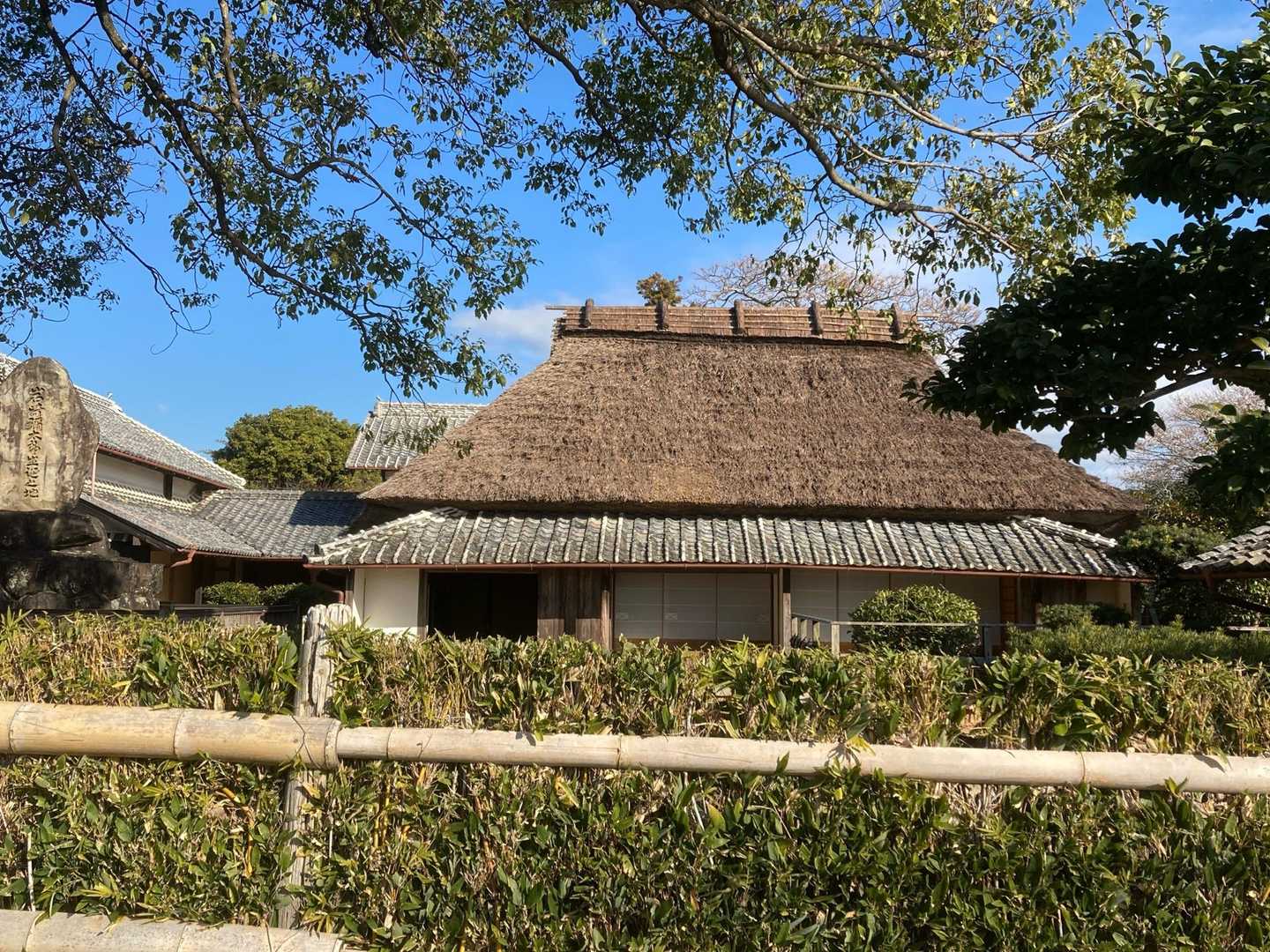 おはようございます♪庭を清掃🧹されてました❗️