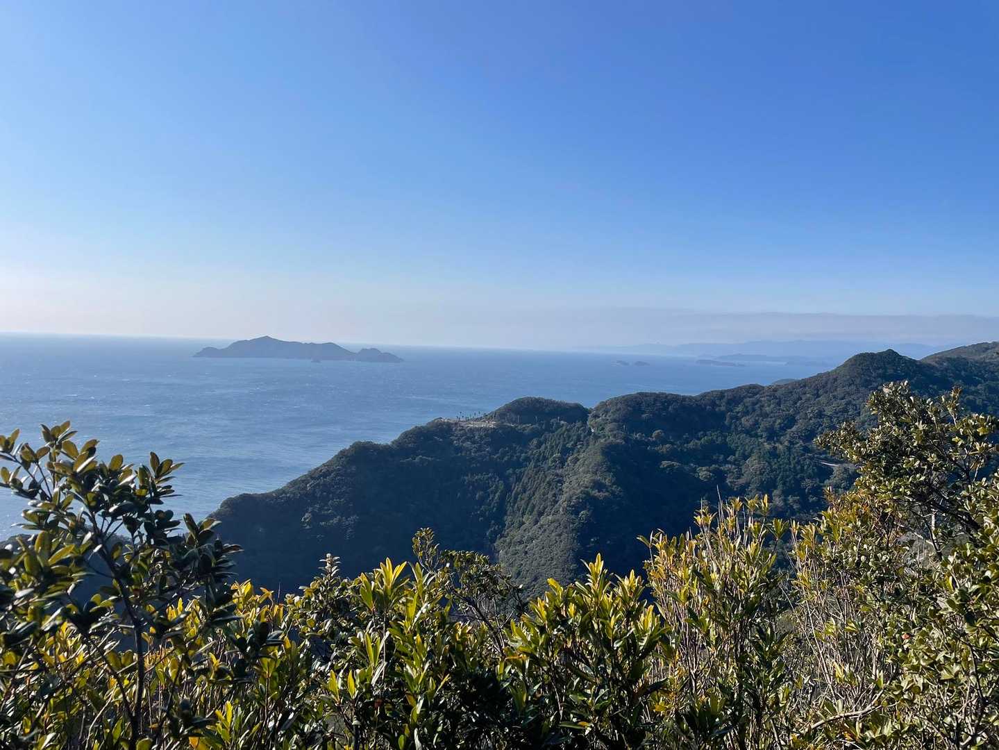 ここで初の眺望✨
階段地獄のつらさを
一瞬で忘れる雄大な太平洋