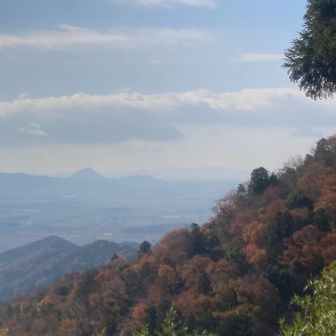 三上山から湖南の市街地。
