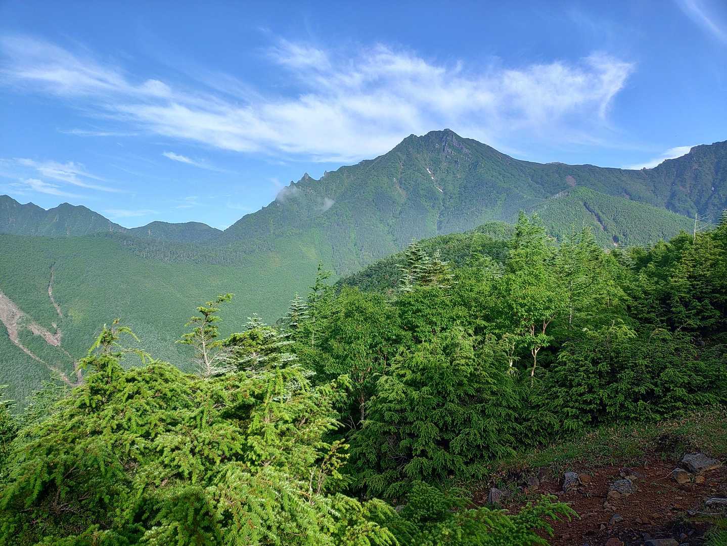 美し森駐車場発着｜真教寺尾根・赤岳・県界尾根周回コースの写真