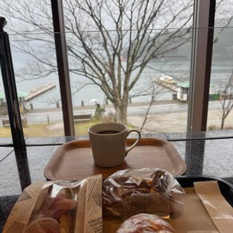 Bakery&Table箱根でお昼ご飯。雨で冷えた体にコーヒーが優しい！