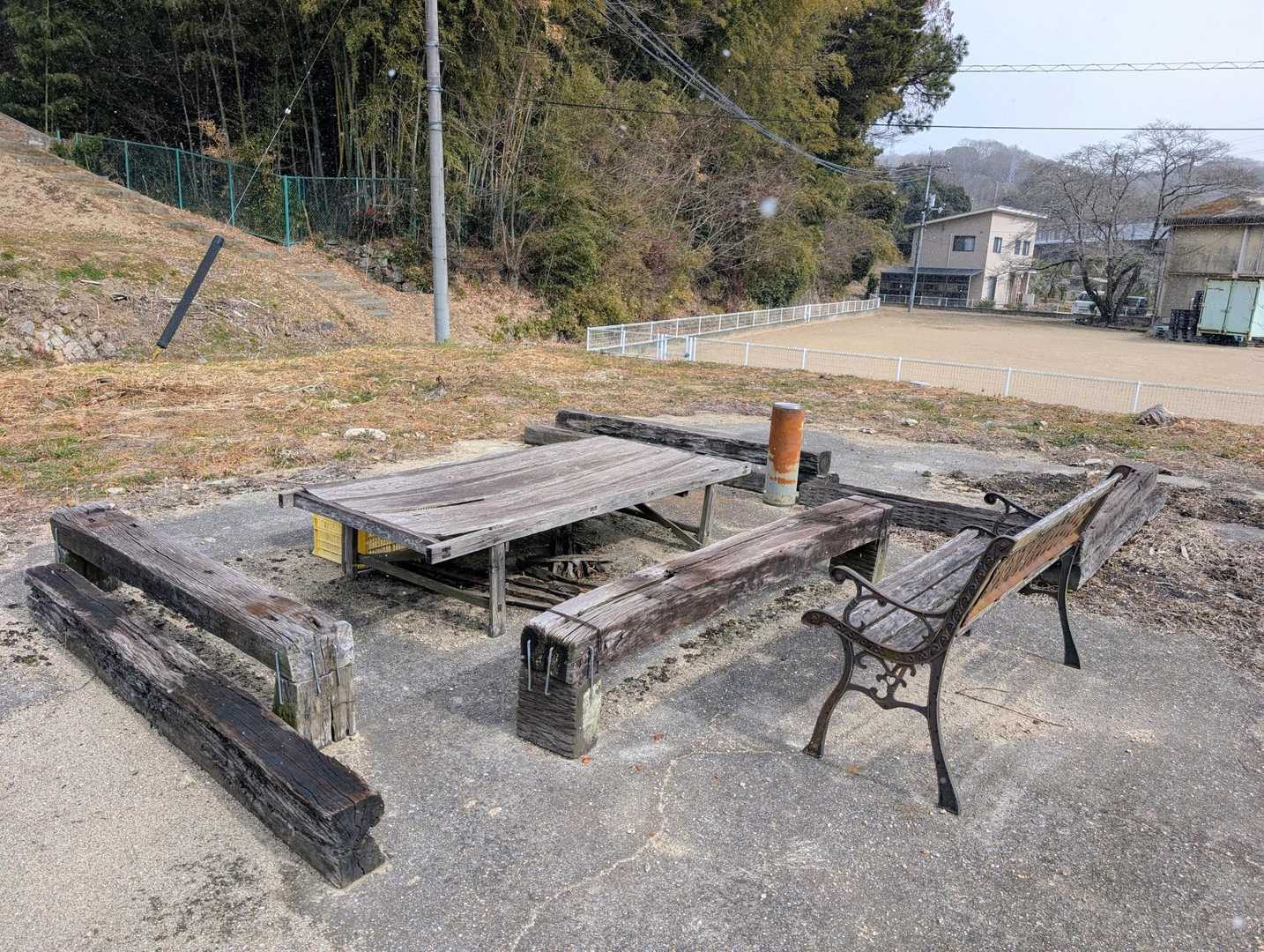 登山口には憩いの場もあってなんとなく和みます☺️
