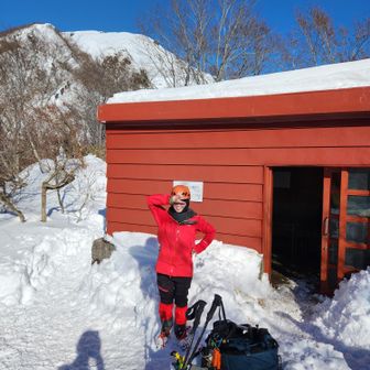 まだ元気が有り余っていた避難小屋