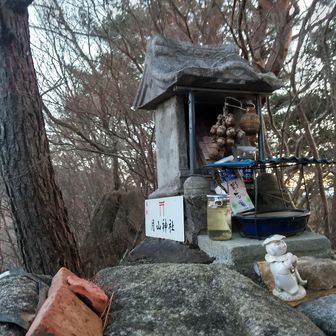 まず月山神社にお参り