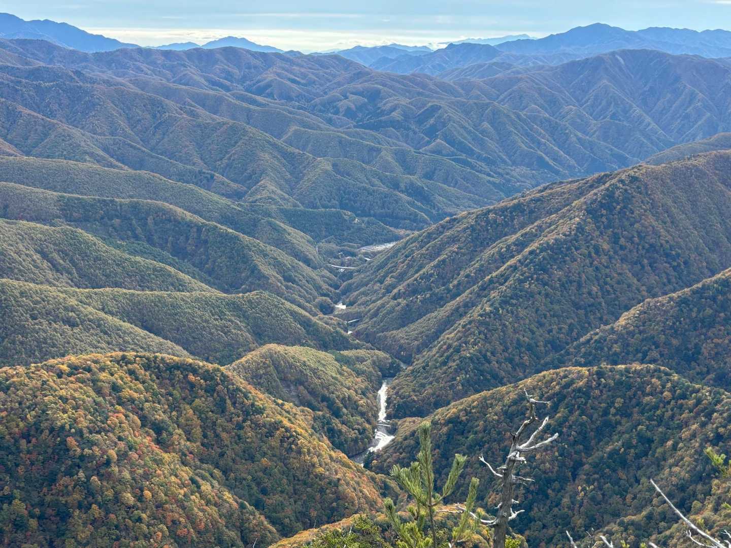 西沢渓谷入口バス停-ゲート-鶏冠山-木賊山 周回コースの写真