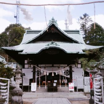 岩国山登山口までは
椎尾八幡宮さんを通らせていただきます。
お邪魔しました。