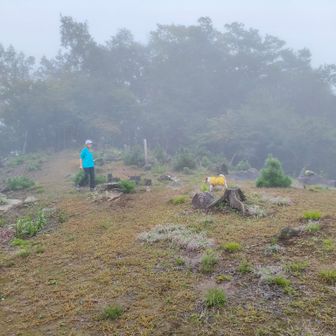 晴れていたら富士山や周りの山々が見えるんじゃないかな？