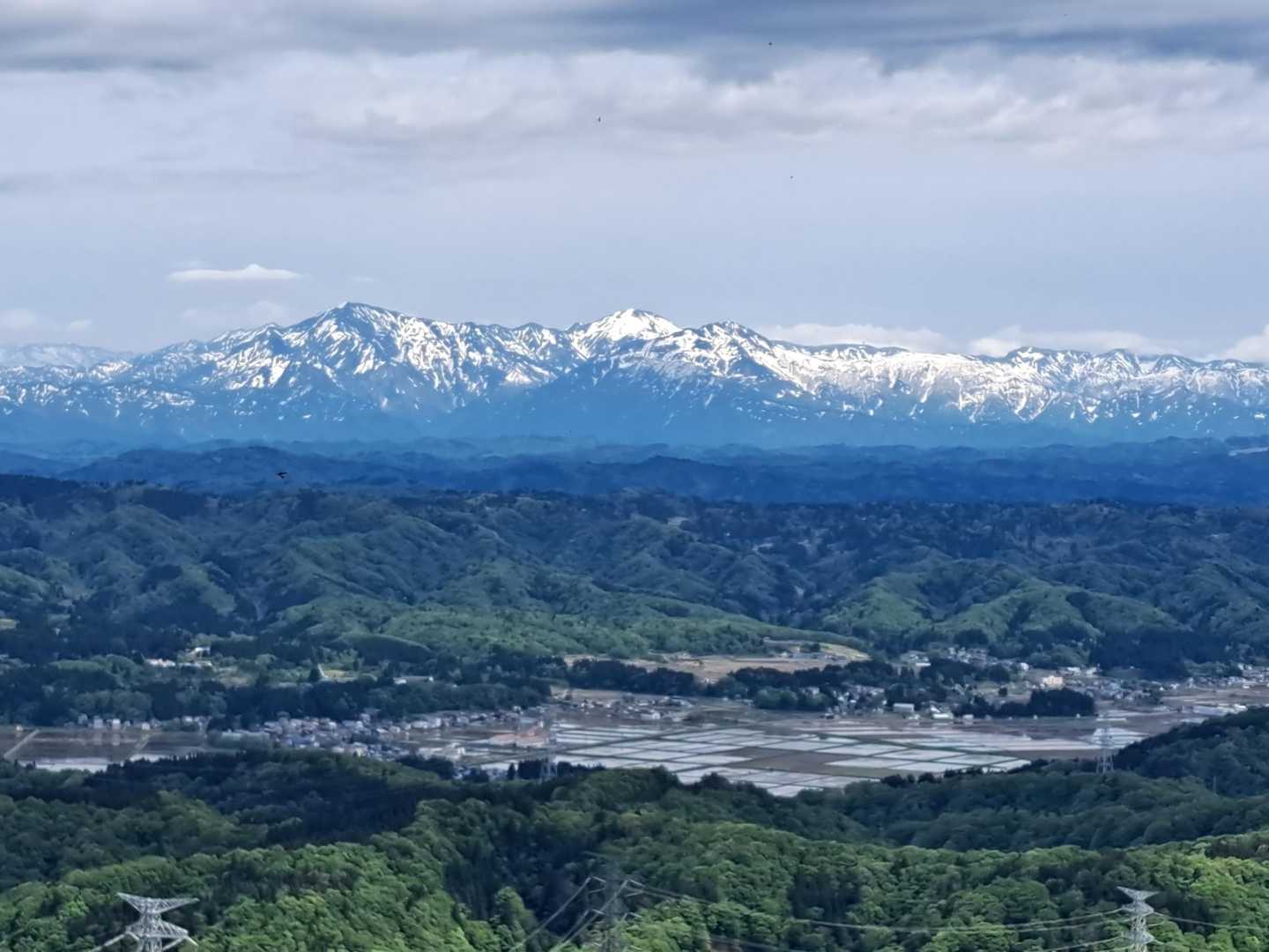 遠くの山なみ6