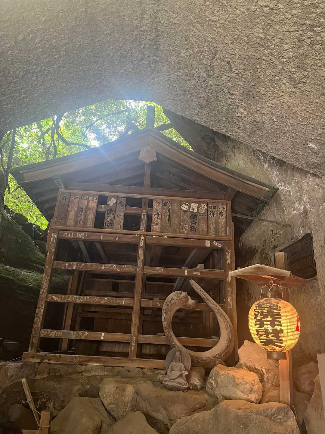 鎌倉縦走 | いざ鎌倉。仏閣巡りと自然を満喫する、心満たす豊かな山時間の写真