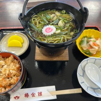 トリサン弁当無かった😆
とりめしと茶そばのセットで👍
30秒くらいで提供されてビックリ。
オペレーションも神でした👏