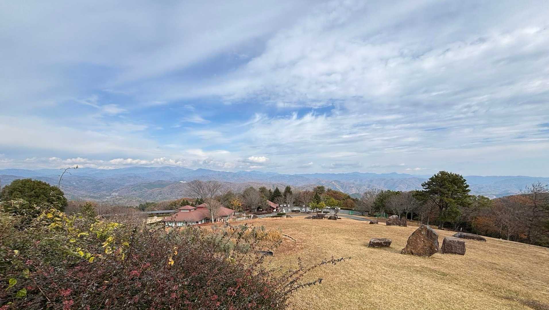 先程のお山が一望出来てるのですよ〜