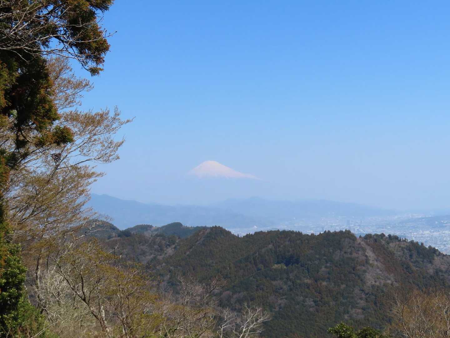 山頂に戻ったら🗻バッチリ見えた🙌