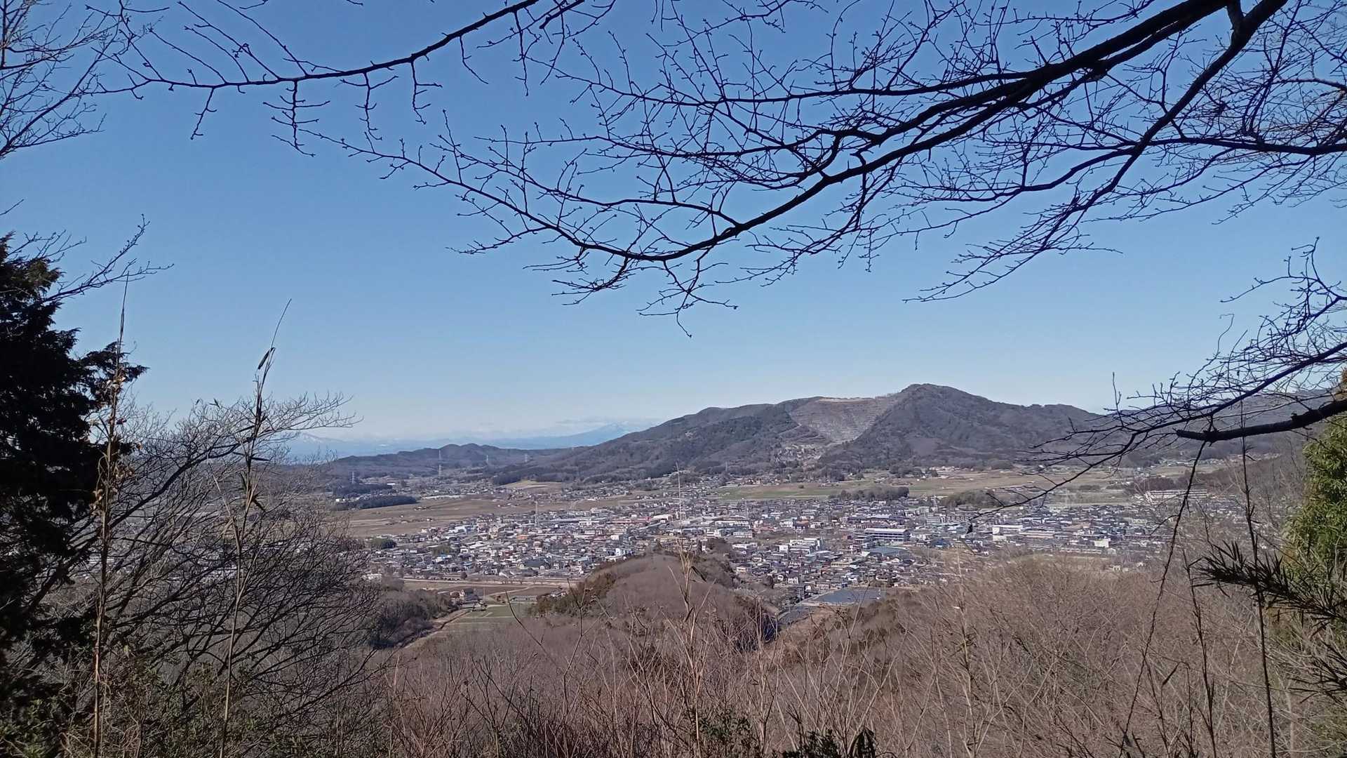 御嶽神社からの展望と共に嬉しい山行