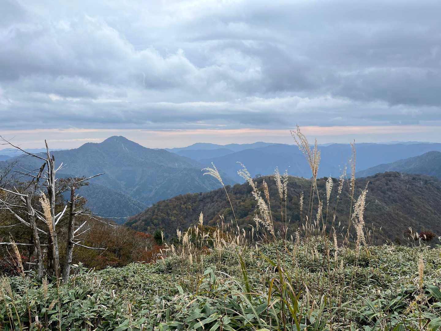 石立山
かっこいいけど登るの大変だったな🤭