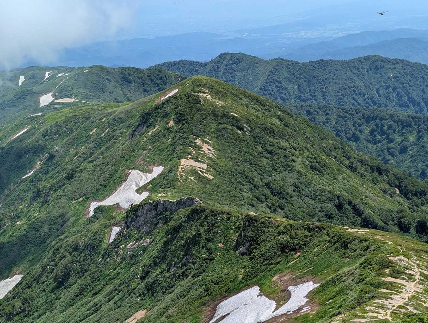 御沢登山口-横峰-草履塚-飯豊山神社-飯豊山-駒形山-御西 周回コースの写真