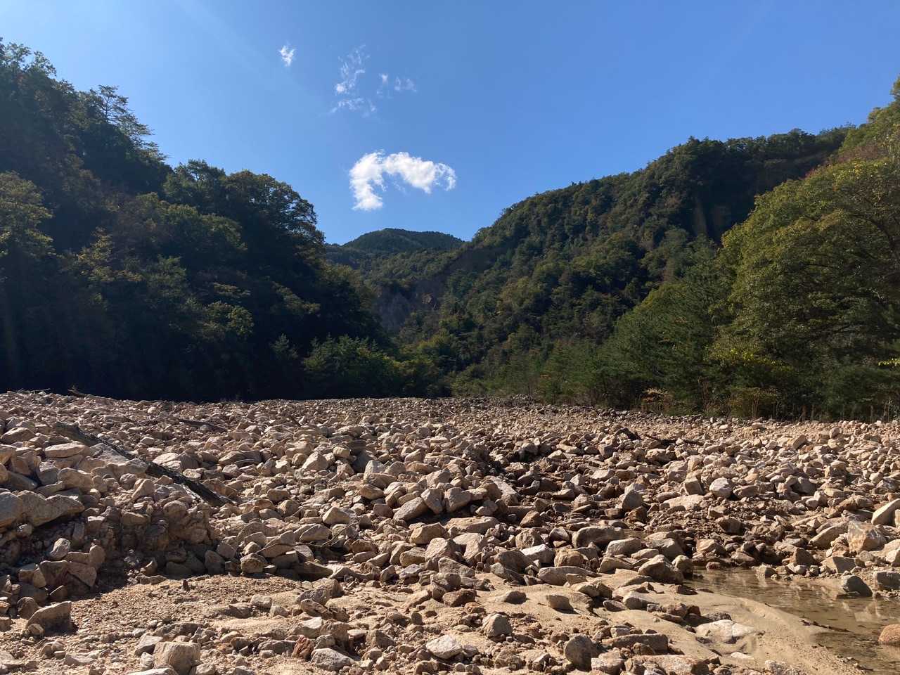 大谷乗越-岩倉山-宝塚駅 縦走コースの写真