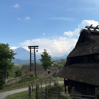 ななななんと！！下山後のご褒美富士山！！
古い建物とのコラボ、風情ある！