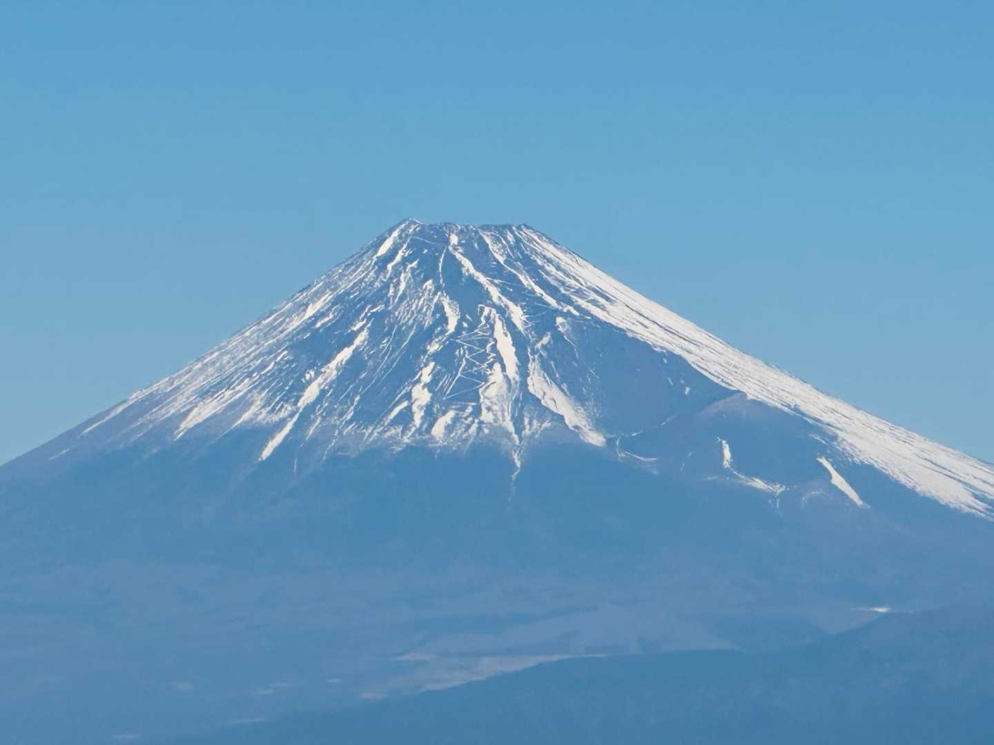 登山道のギザギザが見える👀