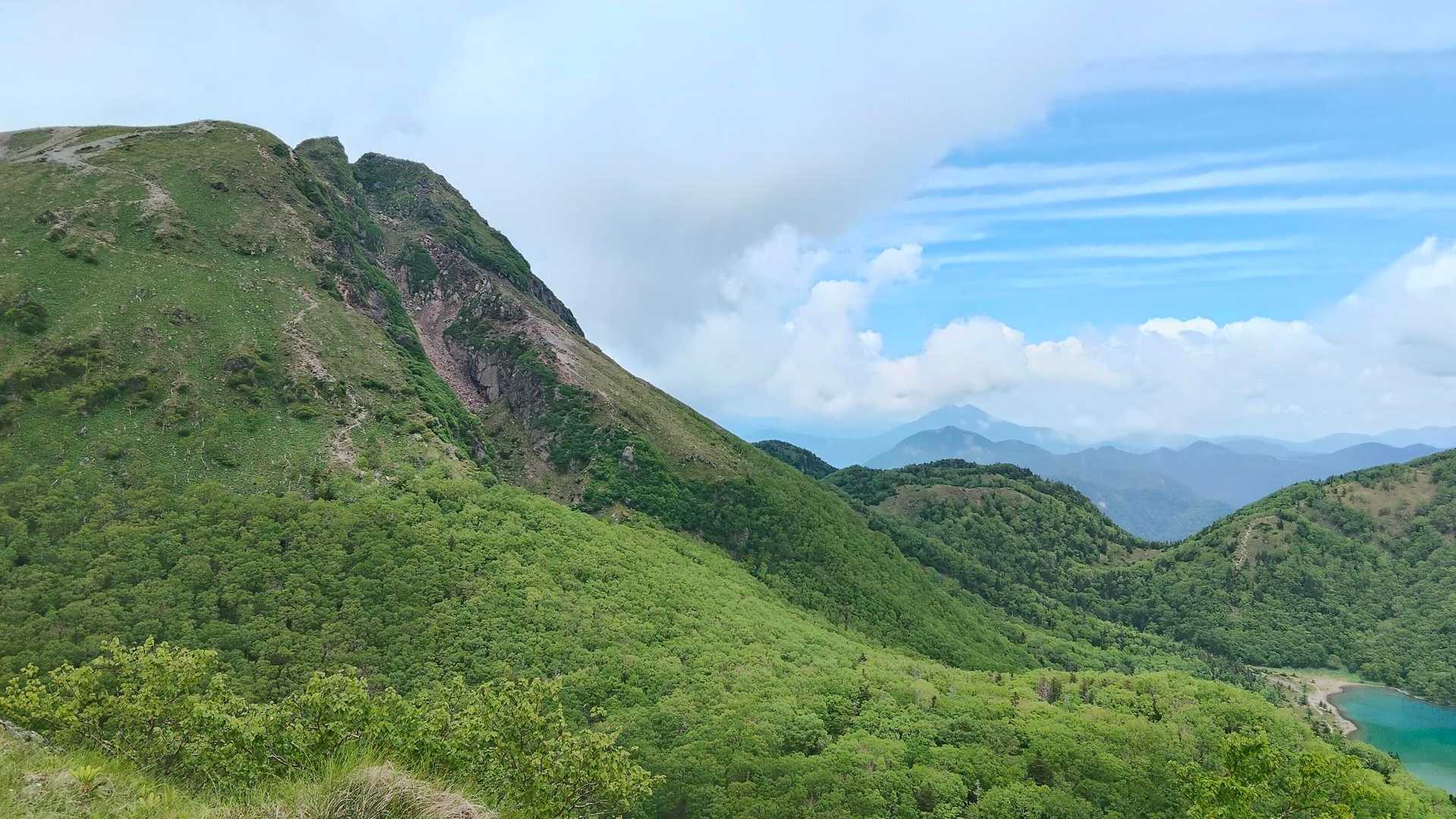 あ、猫耳『燧ヶ岳』が見える🤭
