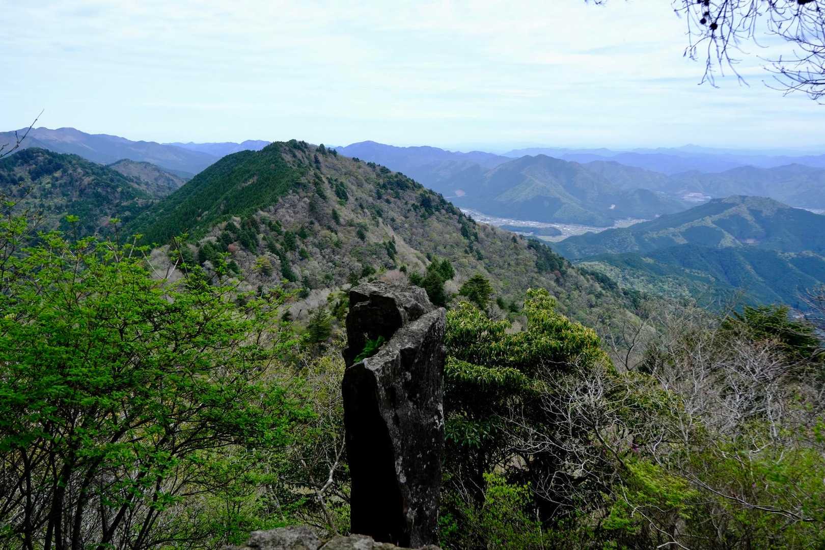 つい立ち止まる景色

さっきのモアイが良い感じ