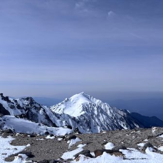 あっという間に乗越浄土
三沢岳がかっこいい😎
同じ日にyoshidaさんオマリさん三沢岳
登ってたと知り会いたかったなぁ😂