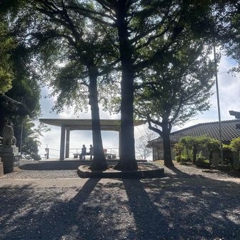 市民の憩いの場、という感じがする