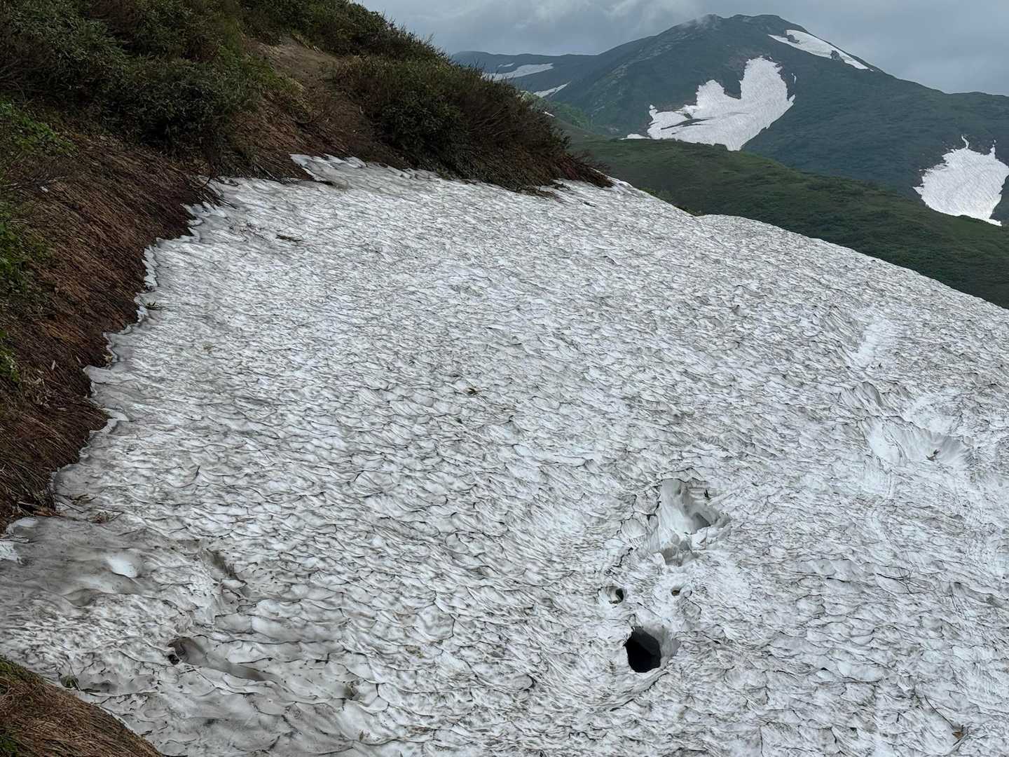 穴が空いてる👀
避けよう🚶‍♂️