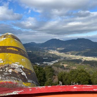もう一つの角越しに八幡岳