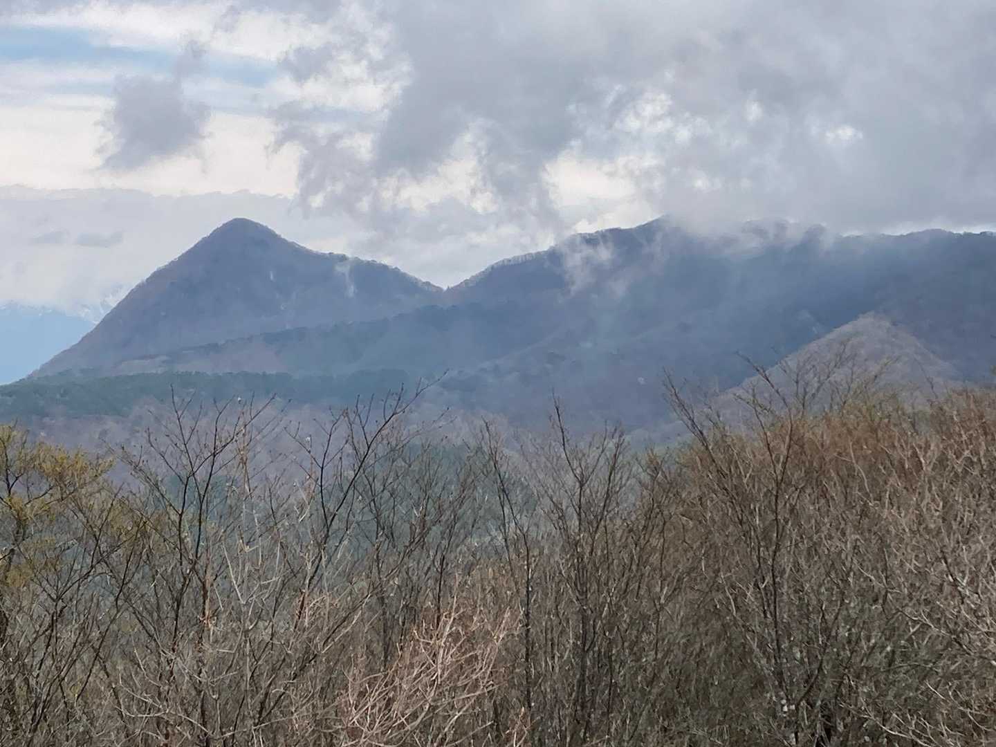雲の流れが早いです