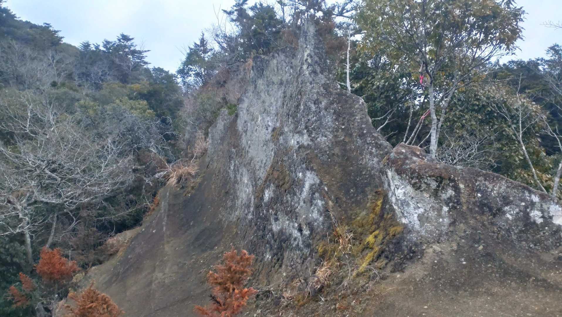 背ビレ岩
なんかカッコよくて好きな所🎵