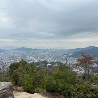 うわぁ👏
見える景色は一緒だけど、気持ち良い。

雨雲が近づいてきてる☁️