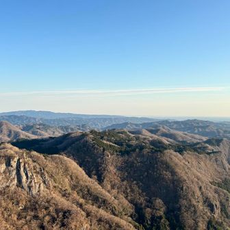 このあたりは山だらけ