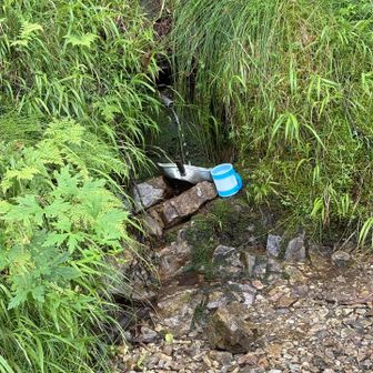 最後の急坂手前の水場