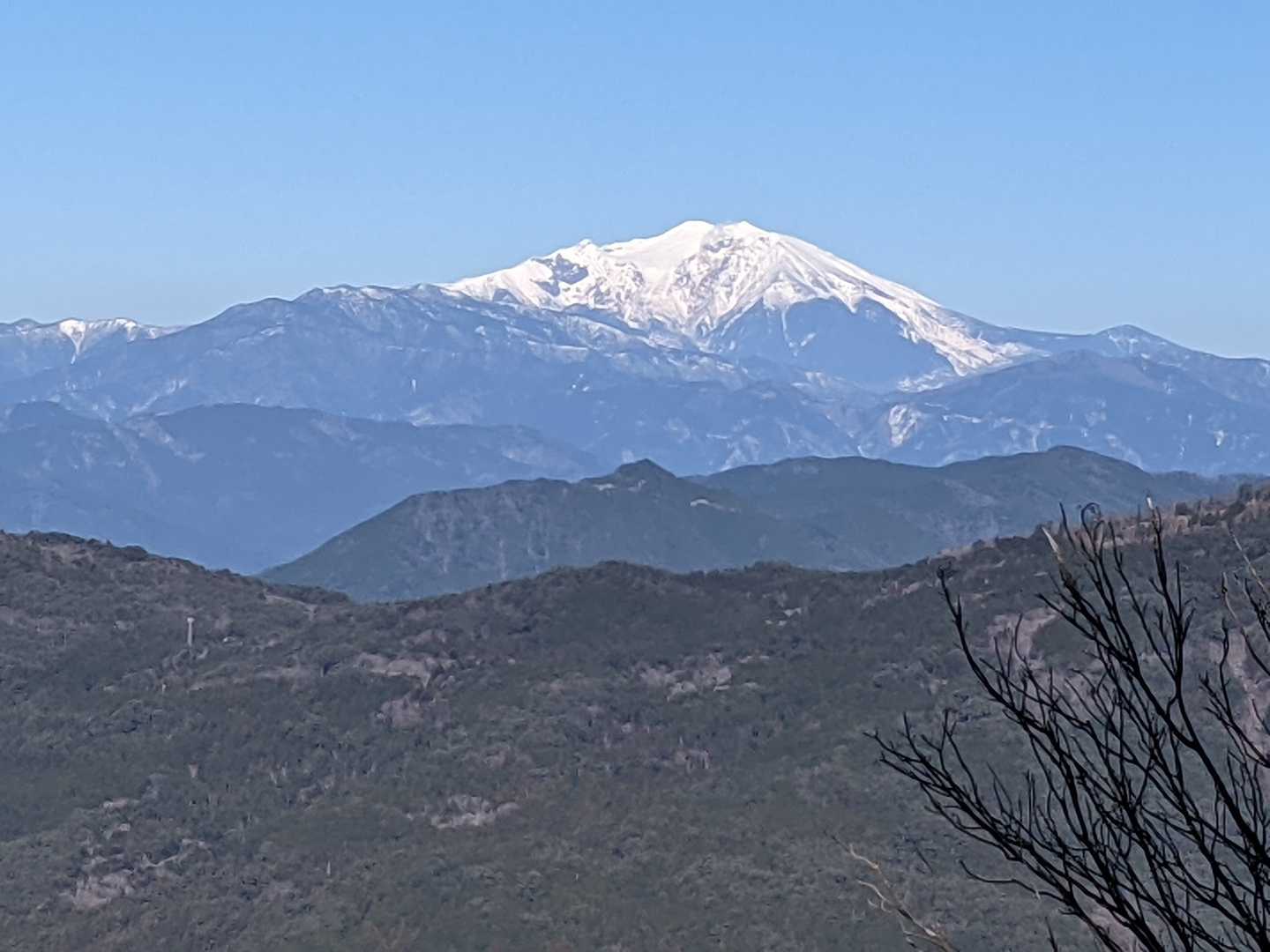 御嶽山バ～ンと見えました。