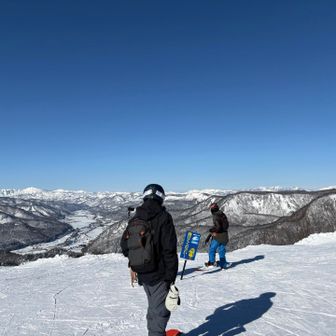 1番上のリフト降りたとこ