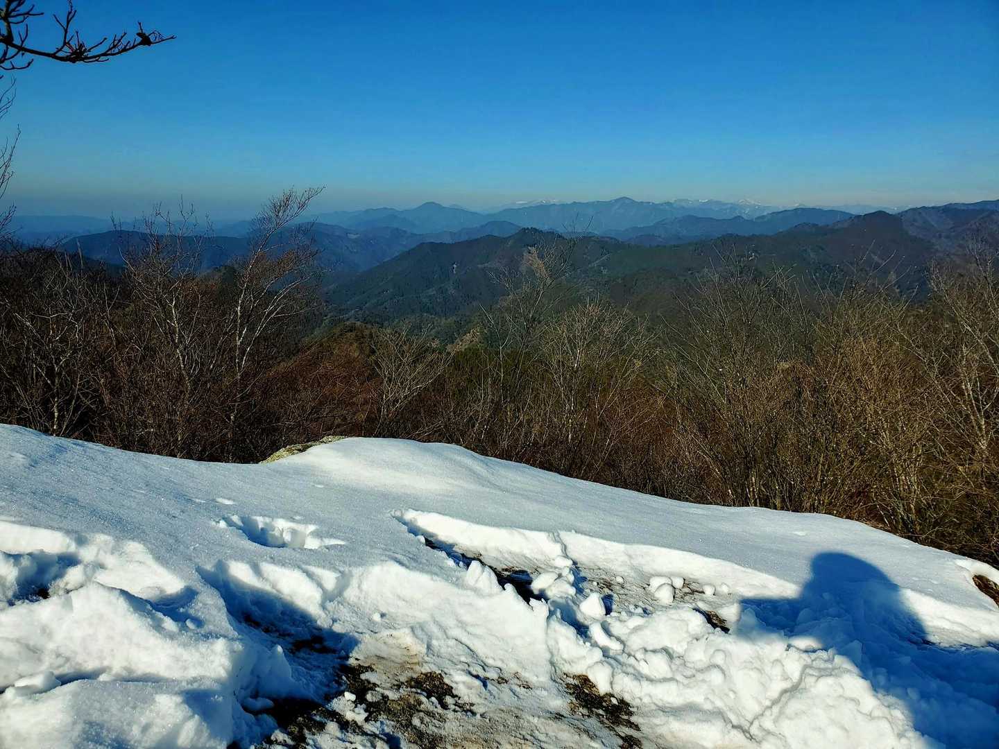 明剣岳-三角点山-明神山 周回コースの写真