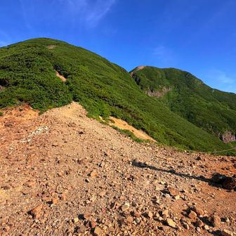 斜里岳山頂まてもうちょい
